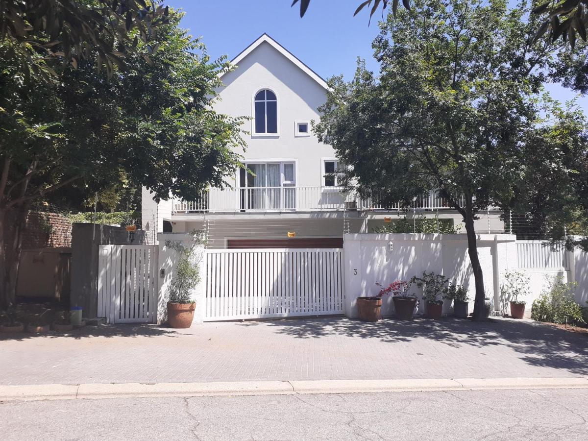3 On Tessa Guesthouse 요하네스버그 외부 사진